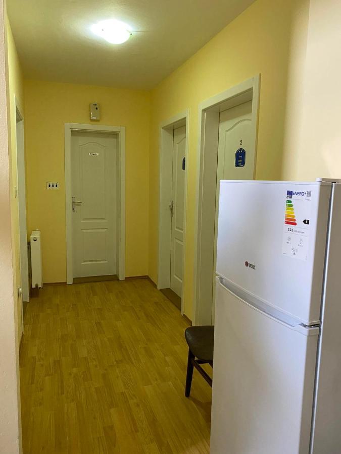 Guest House Trajkovic Ягодина Экстерьер фото